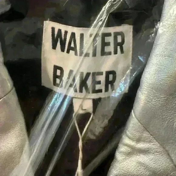 NWT WALTER BAKER Marley Double Breasted Metallic 100%Leather Blazer Sz L silver - Picture 6 of 7